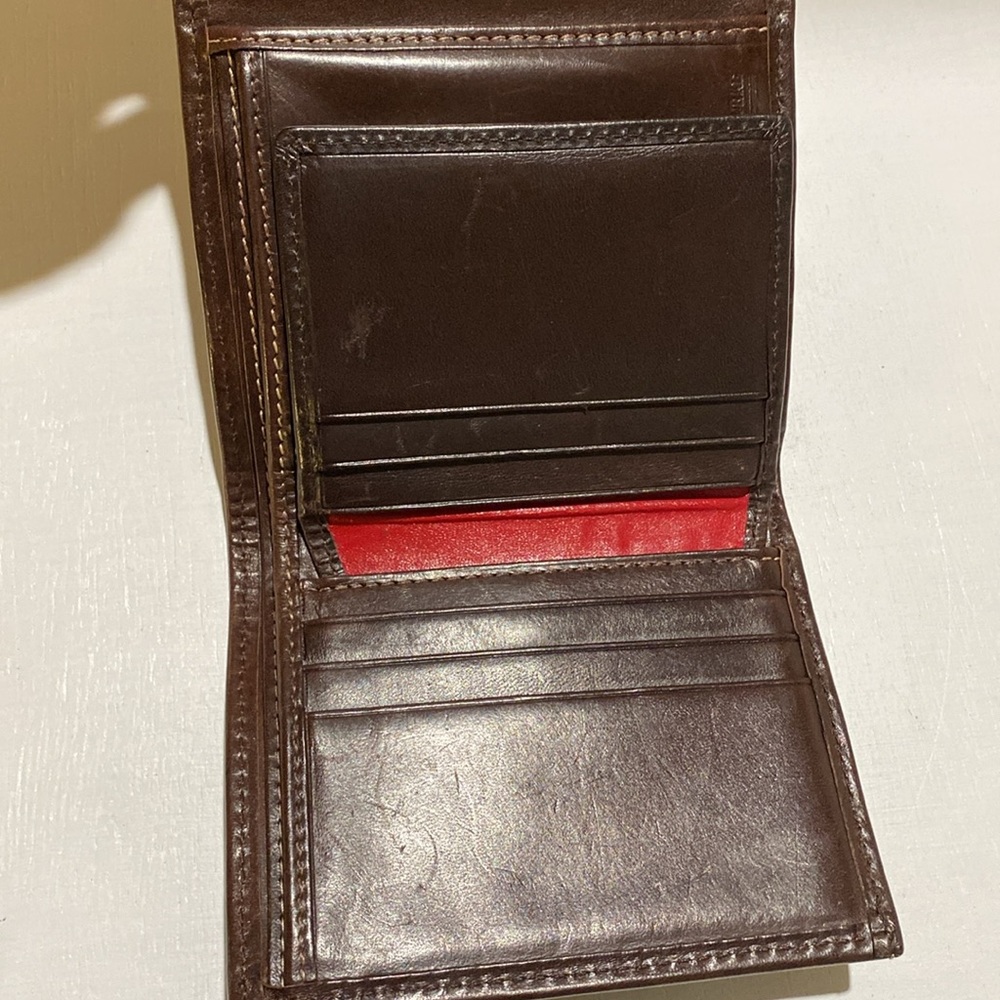 DOONEY & BOURKE Brown Croc Embossed Trifold Leather Wallet - Picture 5 of 10